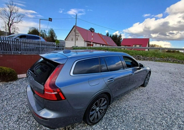 Volvo V60 cena 99900 przebieg: 159142, rok produkcji 2020 z Halinów małe 121